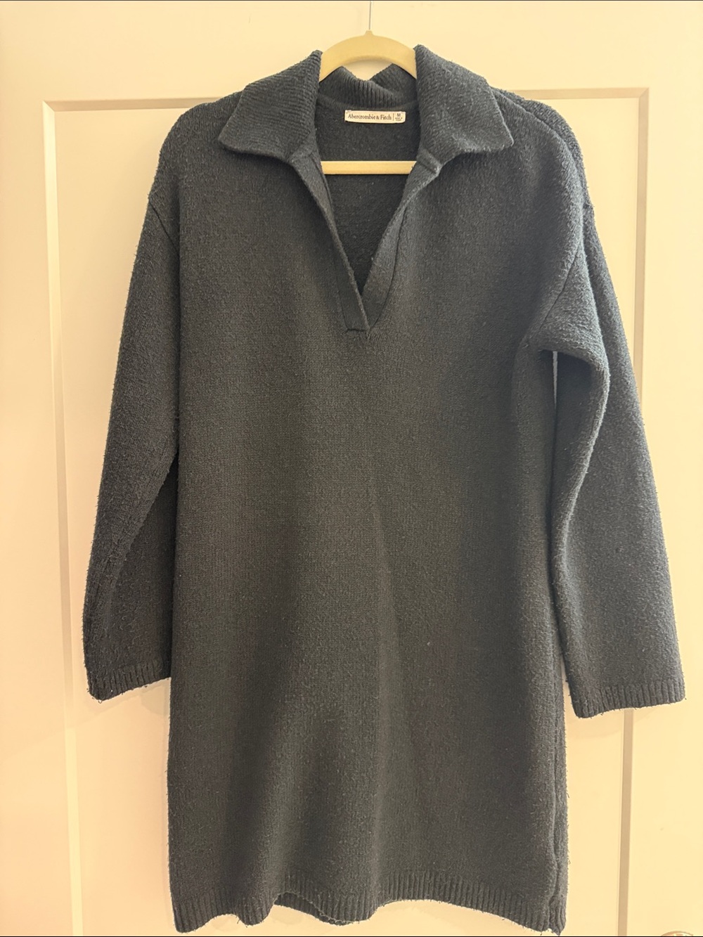 Abercrombie & Fitch Charcoal V‑Neck Knit Pullover Dress